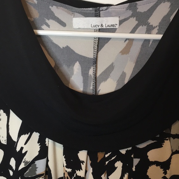 Beautiful Lucy & Laurel sleeveless summer dress! - Picture 4 of 7